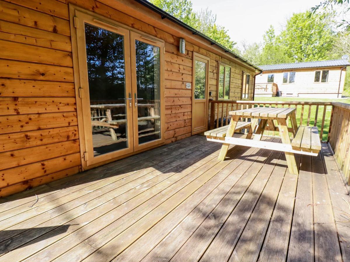 Lodge Three Truro Exterior foto